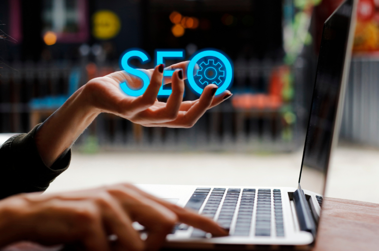 SEO et contenu : comment rédiger des articles de blog qui attirent du trafic ?