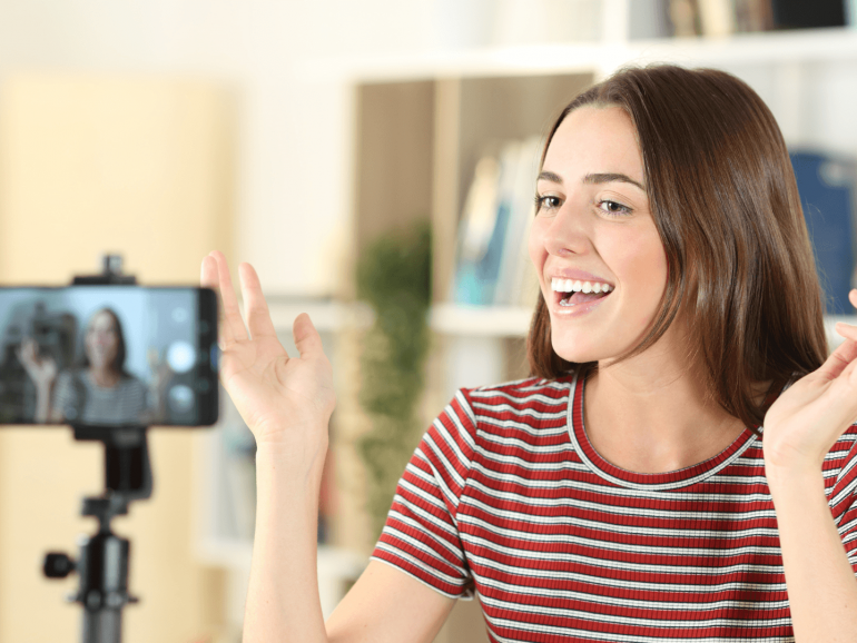 Le pouvoir du User-Generated Content : comment transformer vos clients en ambassadeurs ?